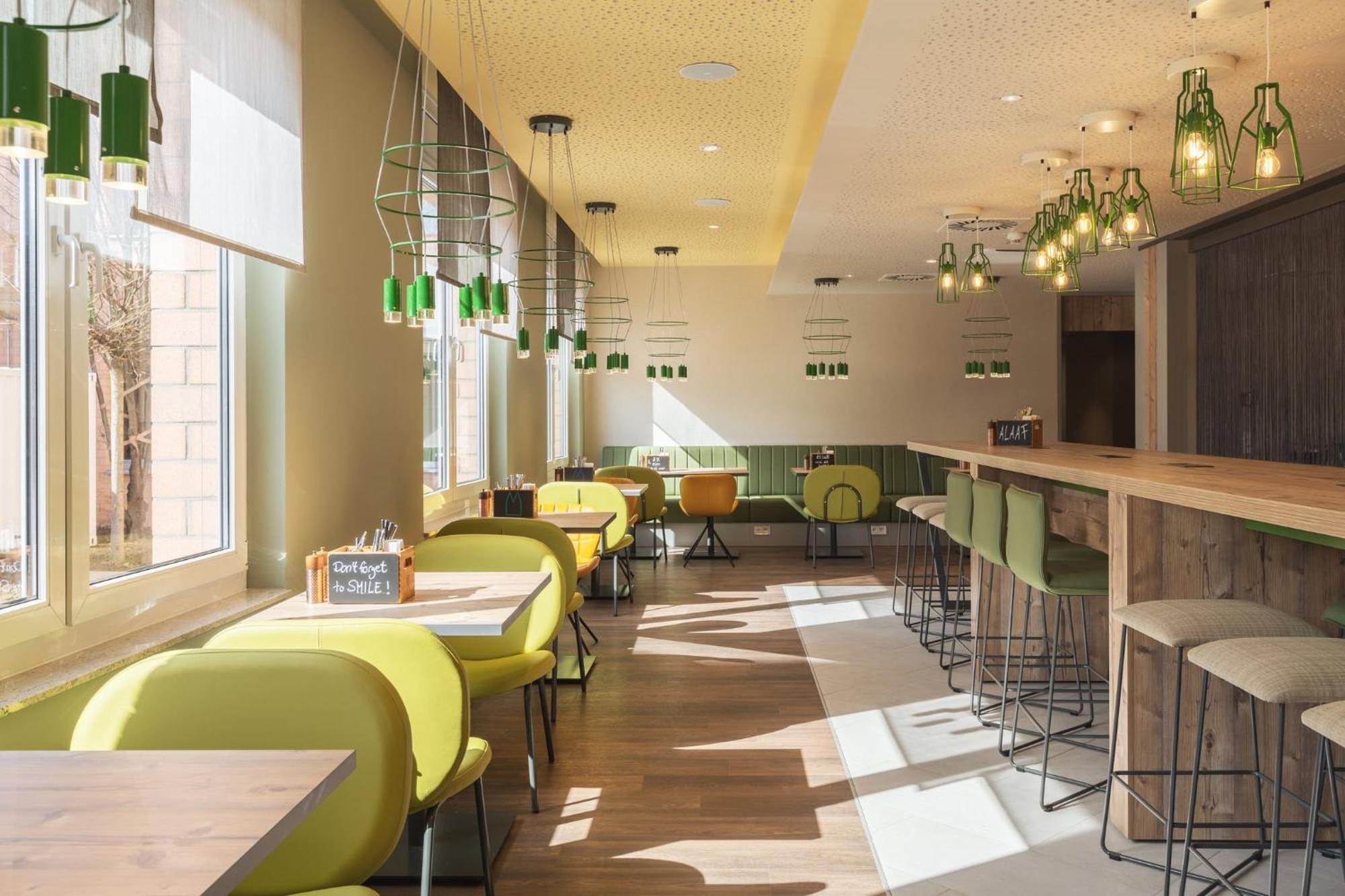 Holiday Inn - The Niu, Mill Cologne Muelheim, An Ihg Hotel ภายนอก รูปภาพ