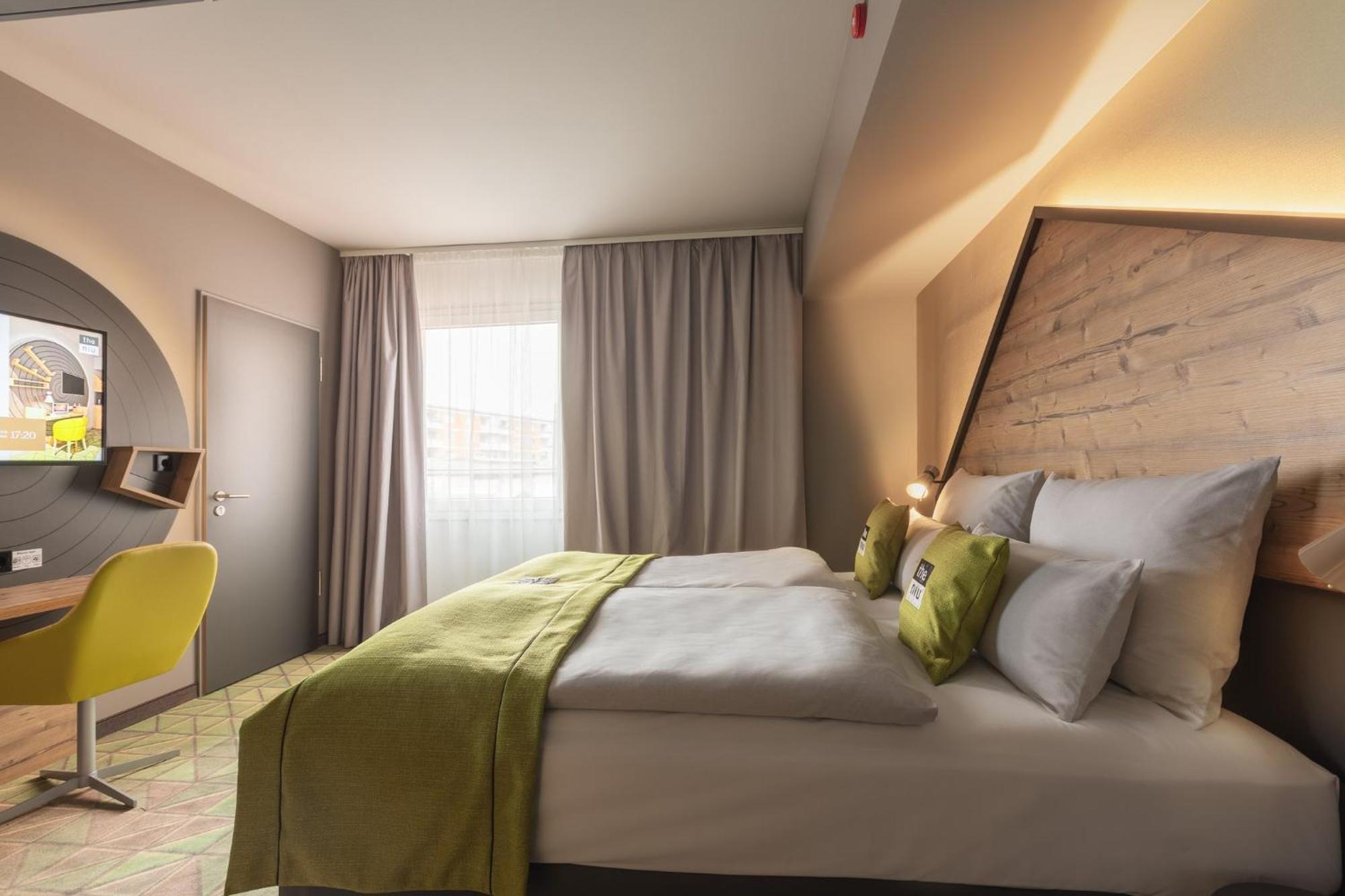 Holiday Inn - The Niu, Mill Cologne Muelheim, An Ihg Hotel ภายนอก รูปภาพ