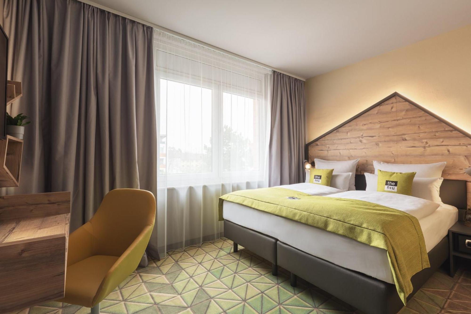 Holiday Inn - The Niu, Mill Cologne Muelheim, An Ihg Hotel ภายนอก รูปภาพ