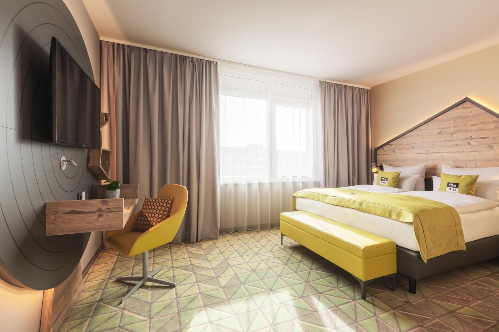 Holiday Inn - The Niu, Mill Cologne Muelheim, An Ihg Hotel ภายนอก รูปภาพ