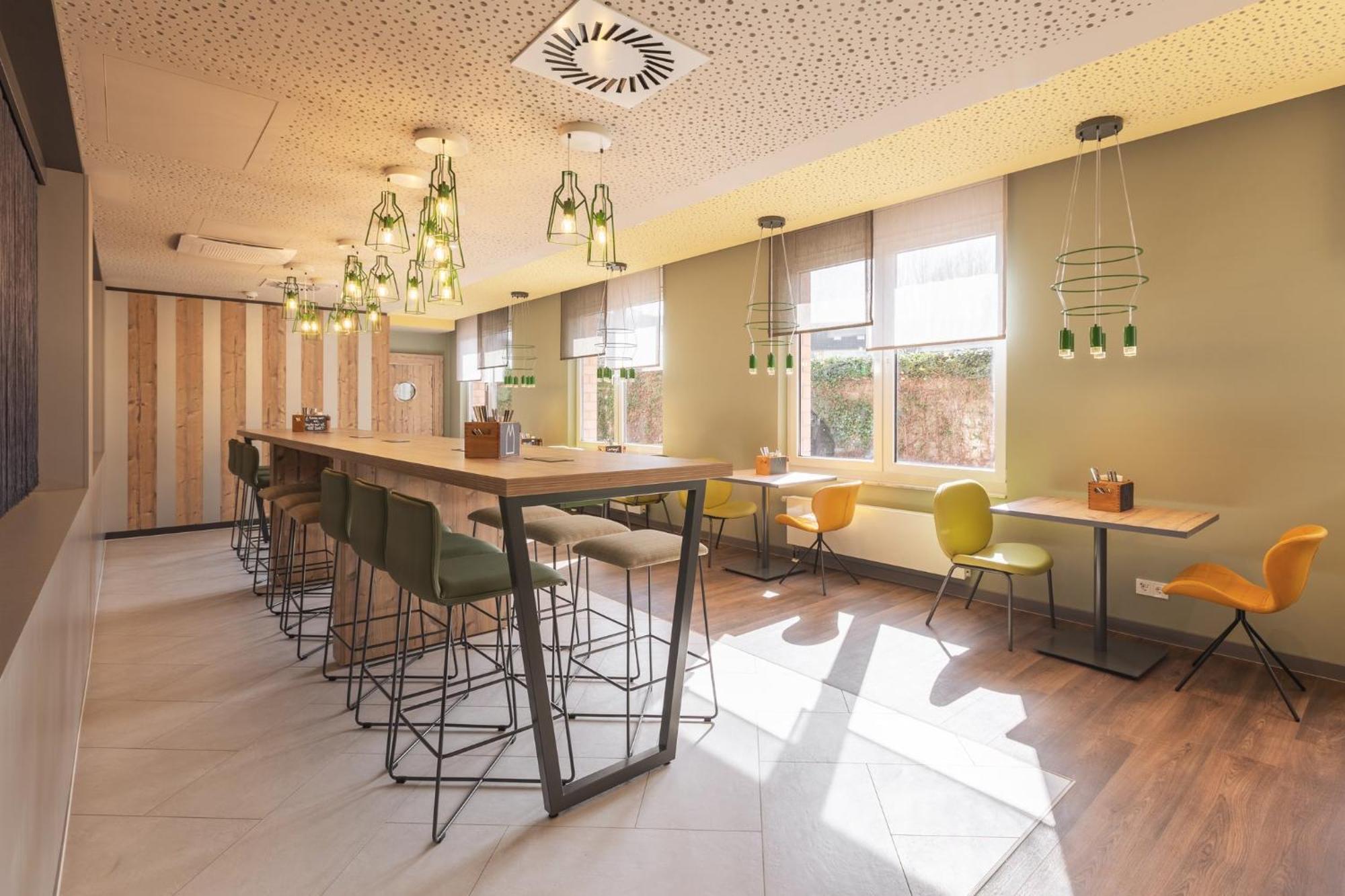 Holiday Inn - The Niu, Mill Cologne Muelheim, An Ihg Hotel ภายนอก รูปภาพ